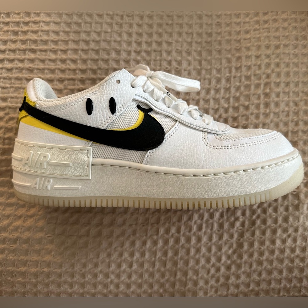 Nike Air Force 1 Low Shadow
Go The Extra Smile (Women's)